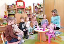 С водой и мылом мы дружны – нам микробы не страшны: занятие по образовательной области «Ребенок и общество» для детей средней группы